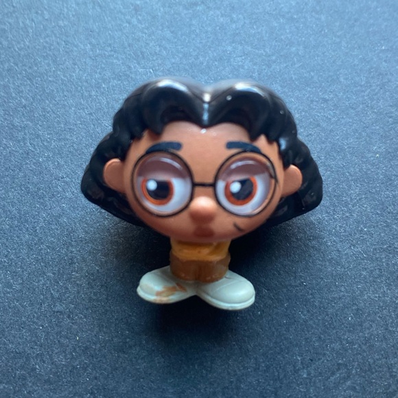 Disney Doorable Priya from Turning Red Series 8 Common - Picture 1 of 3